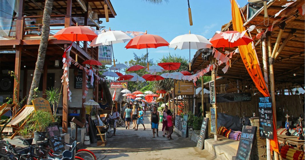 Panduan Wisata Gili Trawangan Rute Kegiatan Dan Daya Tarik Blibli