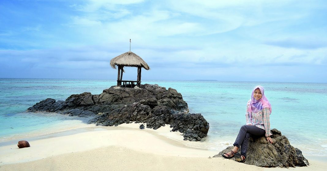 10 Rekomendasi Wisata Karimunjawa Tempat Liburan Yang Asyik Blibli