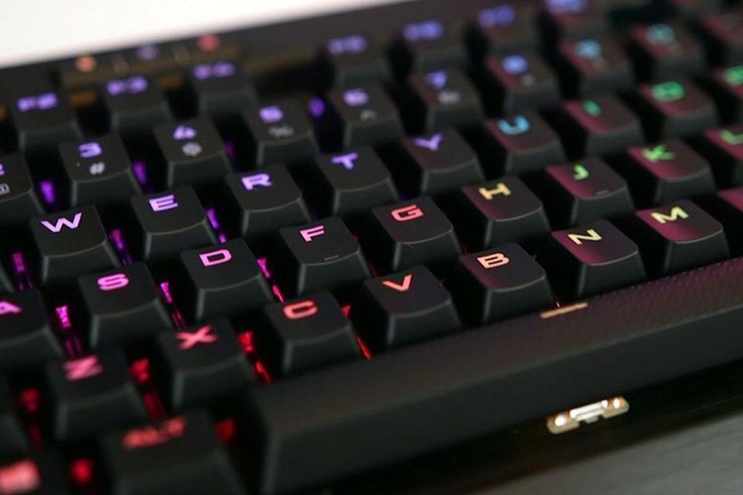 rekomendasi keyboard gaming wireless