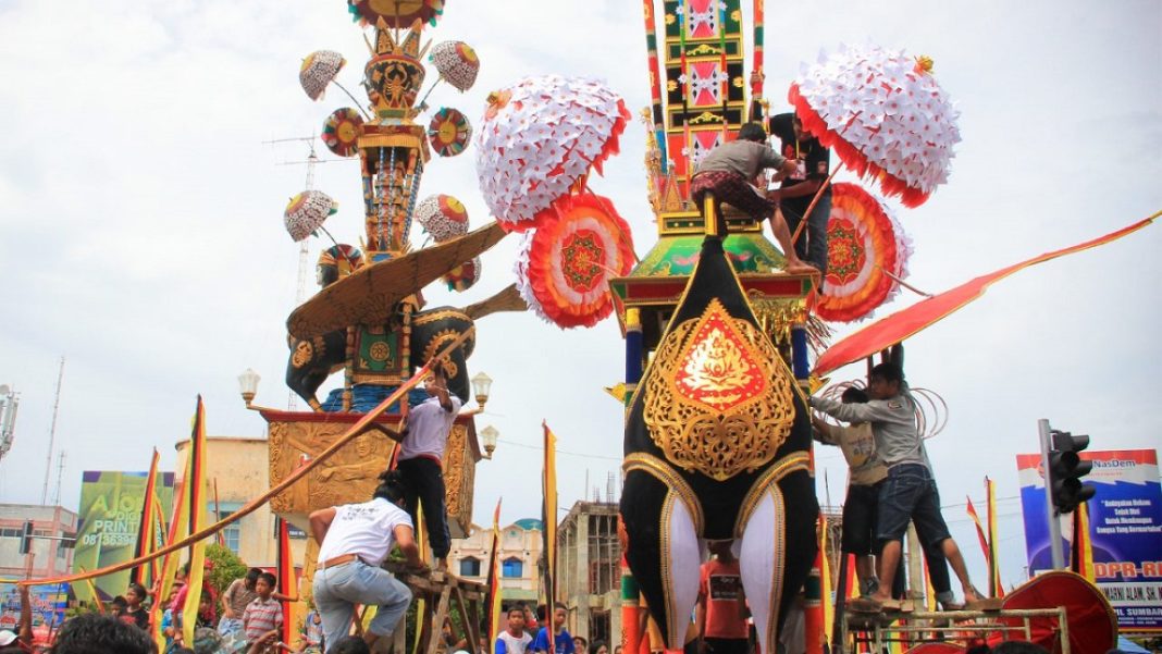 Festival-Festival Unik Yang Ada Di Indonesia - Blibli Friends