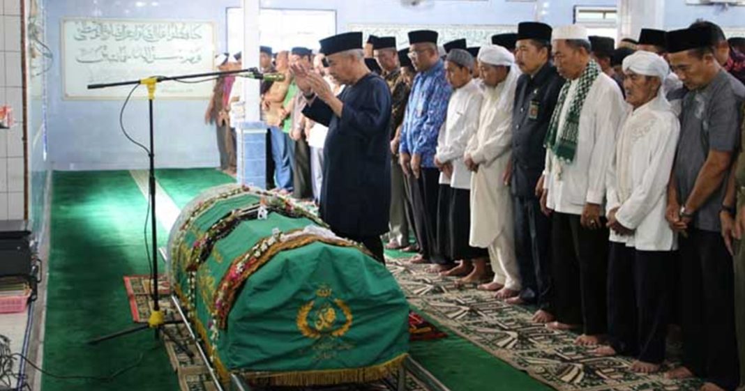 Tata Cara Sholat Jenazah Yang Benar Dan Wajib Kamu Ketahui - Blibli Friends