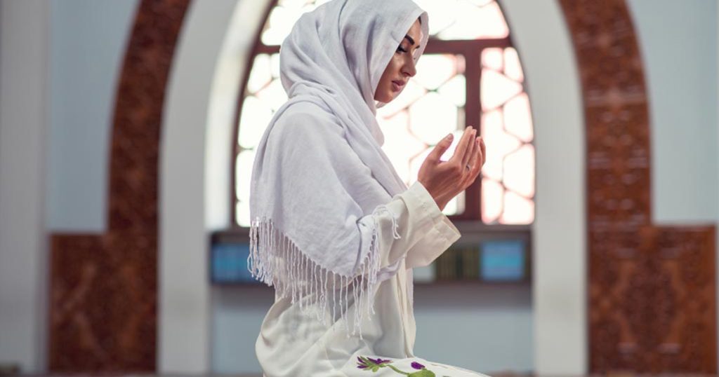 Do’a Istikharah: Lengkap Tata Cara Sholat Dan Bacaannya - Blibli Friends