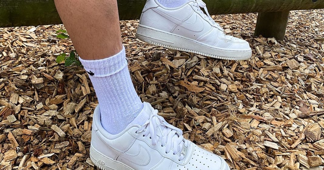 7 Cara Membedakan Sepatu Nike Air Force 1 Asli dan Palsu - Blibli Friends