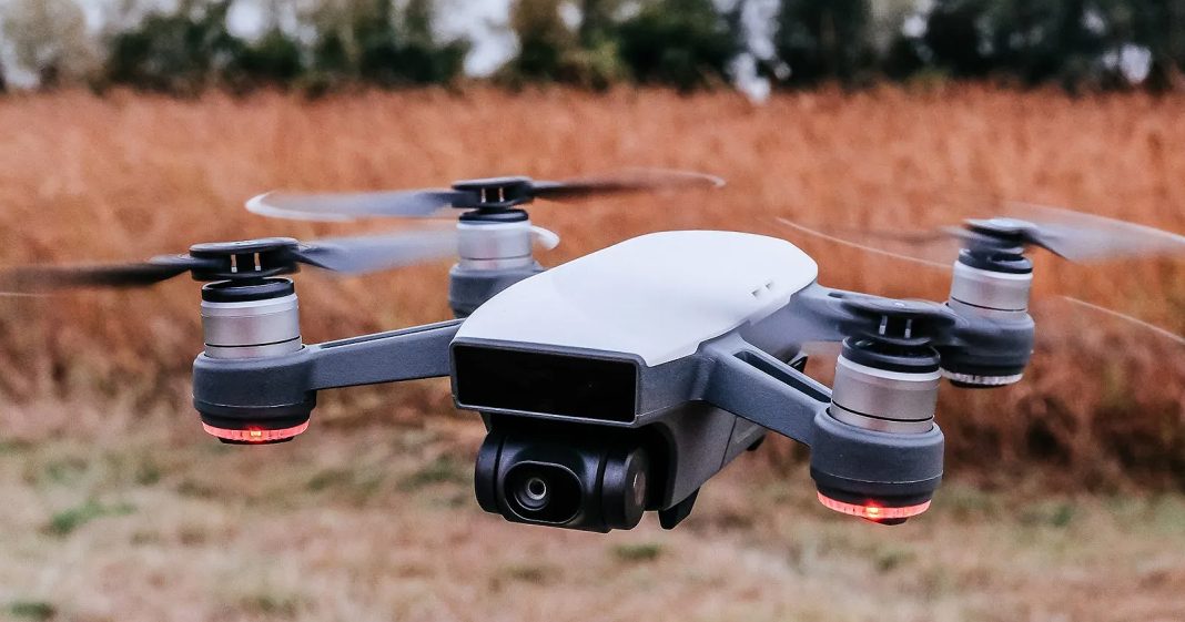 Spesifikasi DJI Spark, Kepoin Kecanggihan Si Drone Mungil Yang Perkasa