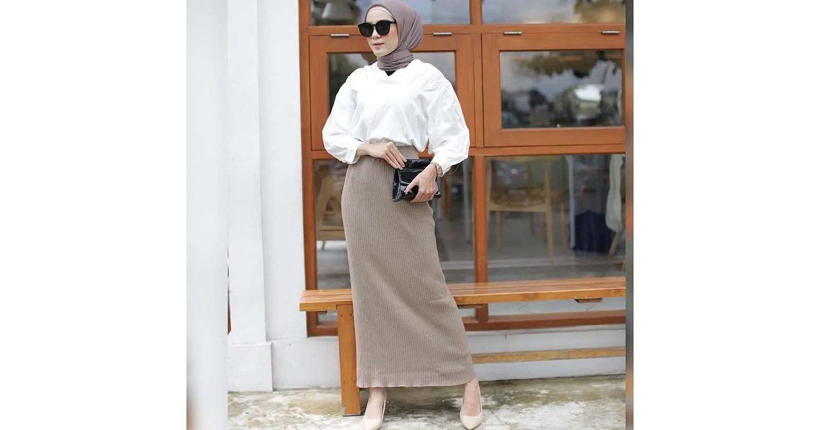 7 Look OOTD Rok Span Hijab Kondangan Untuk Berbagai Gaya! - Blibli Friends